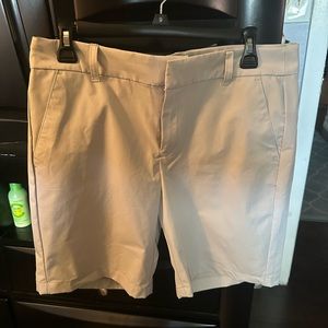9” Women’s Golf Shorts